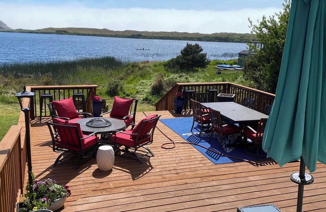 Garrison Lakefront house in beautiful Port Orford OregonnRequires 30 -day min!