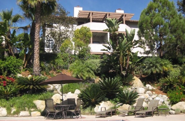 Gated Community, Corner unit