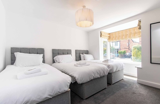 Gertrude House - Spacious 3BR Bungalow in Nottingham