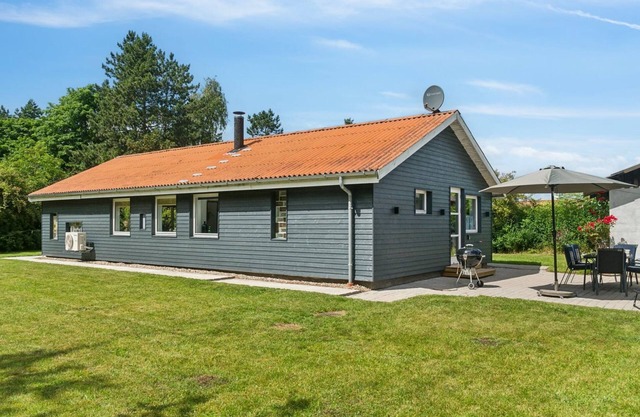 "Geske" - 3.2km from the sea by Interhome