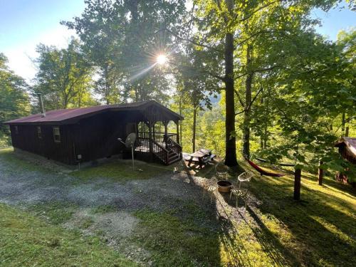 Getaway to a very private beautiful Cabin.