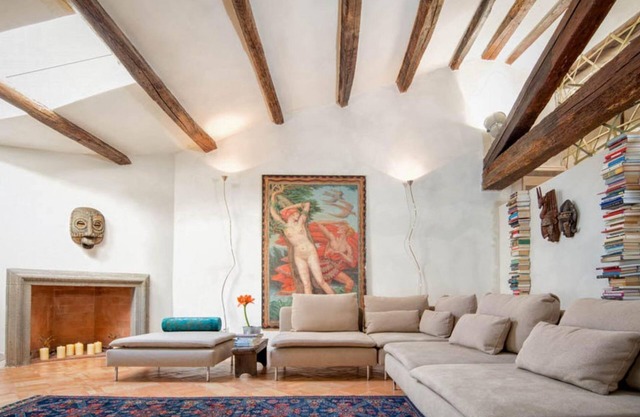 Ghetto Luxury Design Apartment