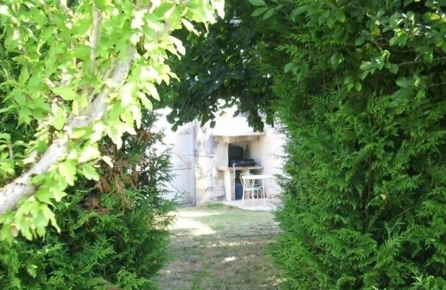Gite Châtillon-sur-Indre, 2 bedrooms, 4 persons