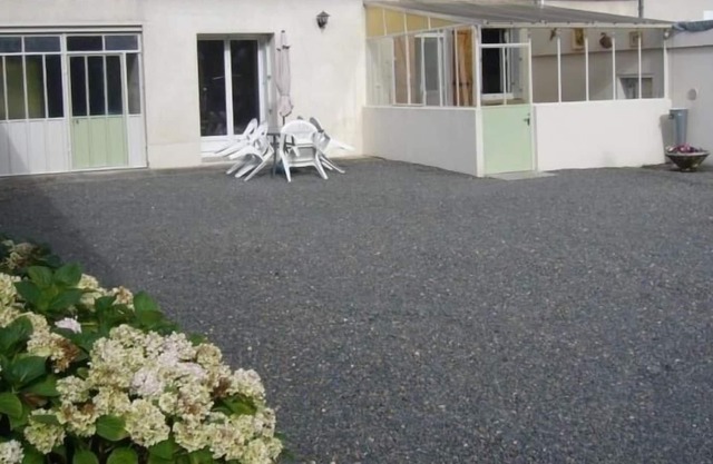 Gite Courcy-aux-Loges, 2 bedrooms, 5 persons