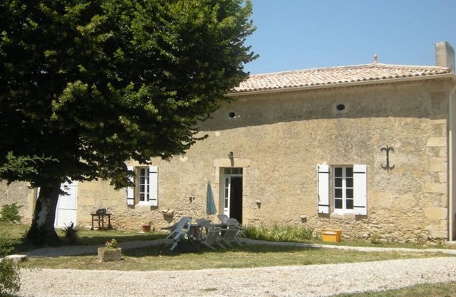 Gite DU Levraut - Sauveterre-de-guyenne