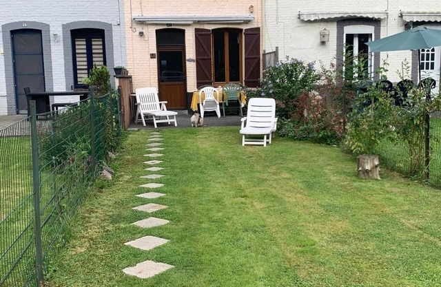 Gîte La Petite Commune, along the Meuse, on the TransArdennes greenway