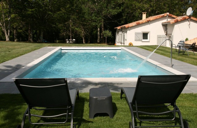 GITE RURAL AVEC PISCINE CHAUFFEE Randonnées Vtt Tourisme MONTAIGU DE QUERCY