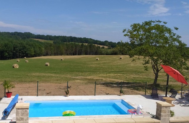 Gite Saint-Rabier, 2 bedrooms, 4 persons