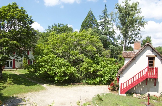 Gîte surrounded nature, Sologne, outdoor Nordic bath, park 1.5 hours, small pond