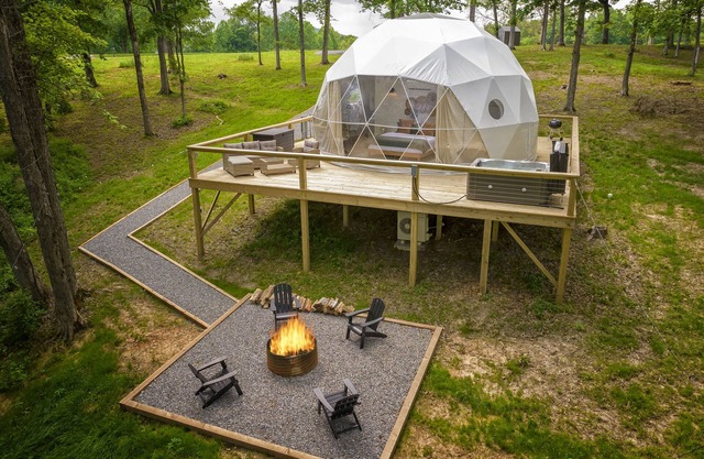 Glamping Dome with Hot Tub in Shawnee Forest