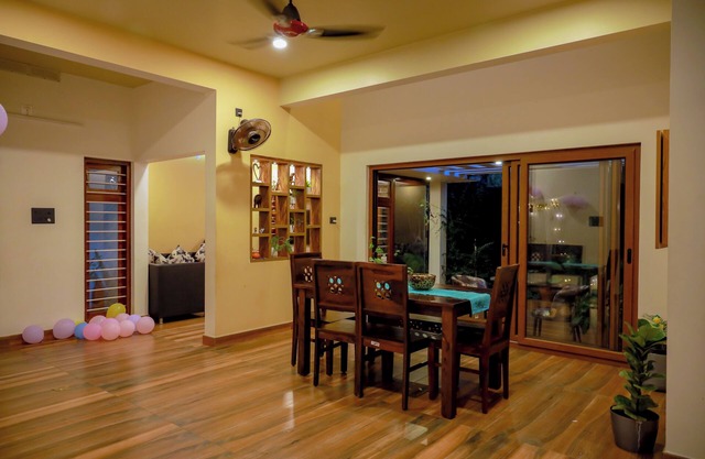 Glass Vila 2BR 2BA Varkala Cliff