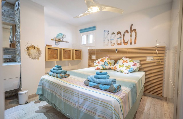 GO2TENERIFE Apart'Cala Pool & Beach at 5 mins