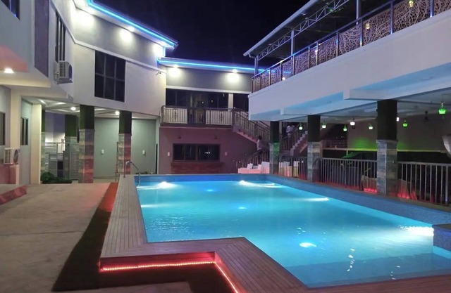 Golden Grand Royale Hotel