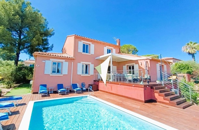 GOLDEN VILLA