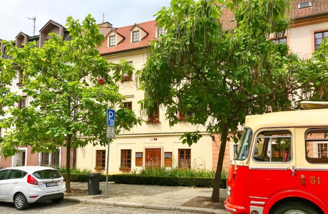 Golden Wood Apartments