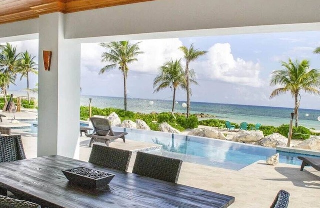 GoldenEye Estates!- GoldenEye + Palm Villas