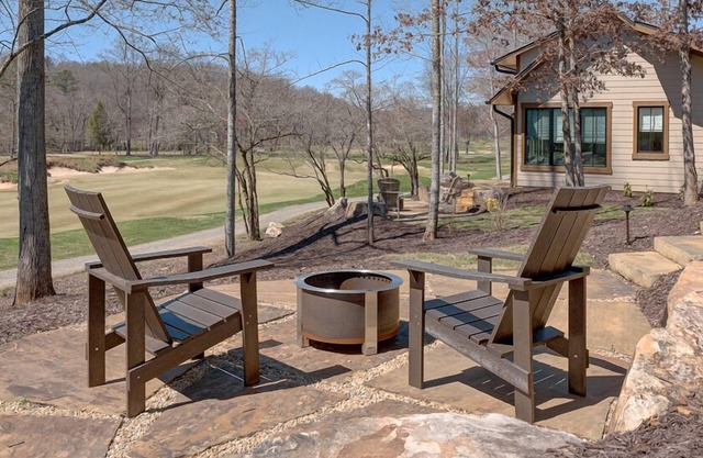 Golf and Riverfront Cottage | King Bed | Group Availability