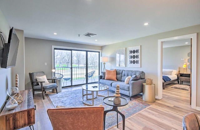 Golf, Boat and Fish Shangri La Condo in Afton
