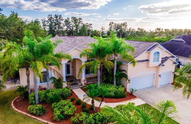 Golf&Sea Luxurious vacation home W/Pool, Spa @High-end neighborhood Pet-Friendly