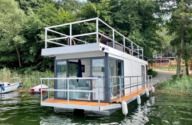 GOLTGO Houseboat Hausboot TAJTY