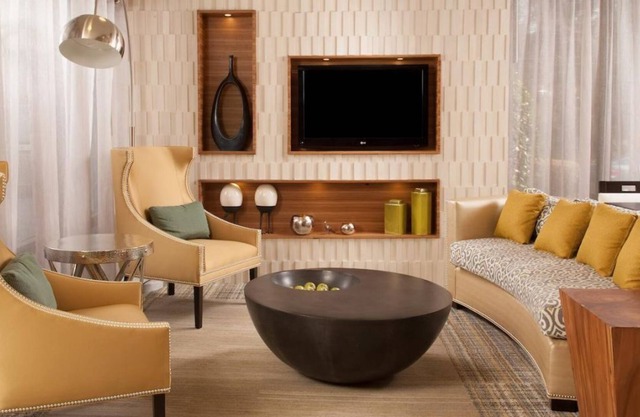 Good-Value Accommodation! 4 Convenient Units, Pool, Free Breakfast, Parking!