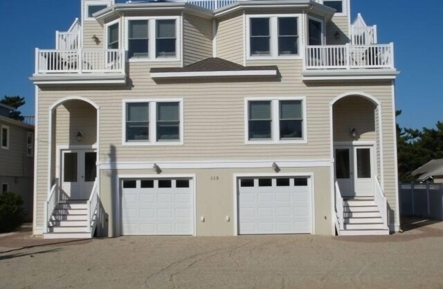 GOOD WEEKS STILL OPEN 6 Houses to Beach Pingpong,Foosball,Beach badges & chairs