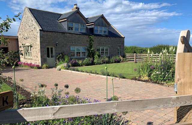 GOOSE COTTAGE - a charming rural cottage near the banks of Whiteadder River