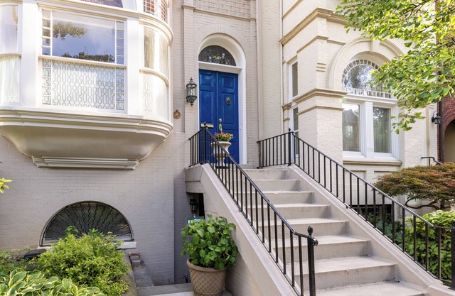 Gorgeous 4 LVL Townhome on Quiet Side Street off Embassy Row