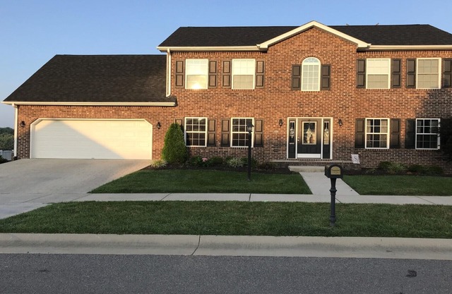 Gorgeous HOKIE HOME ~ Football, Graduation, VCOM and C'Burg Aquatics