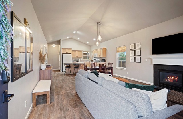Gorgeous Home! Great Location!
