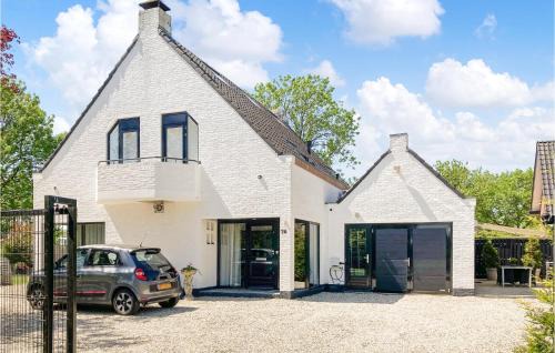 Gorgeous Home In Bunschoten-Spakenb