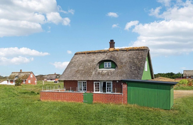 Gorgeous home in Fanø with kitchen