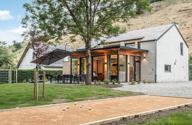 Gorgeous home in Ferrières with WiFi