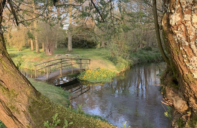 Gorgeous Little Mill House near Stonehenge