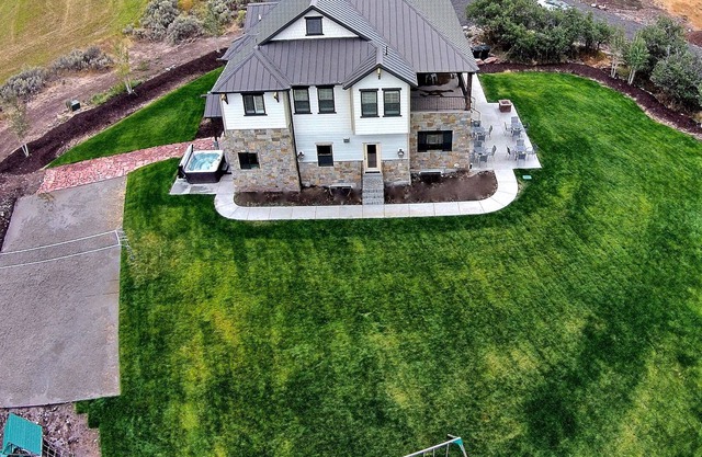 Gorgeous Lodge, Perfect for Family Reunions, PRIVATE POOL, Hot Tub, Wifi