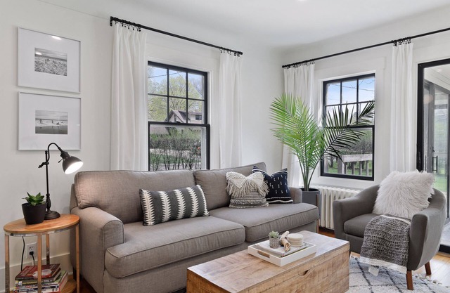 Gorgeous! Modern 3 Bed Home by Lake Mtka & Wayzata