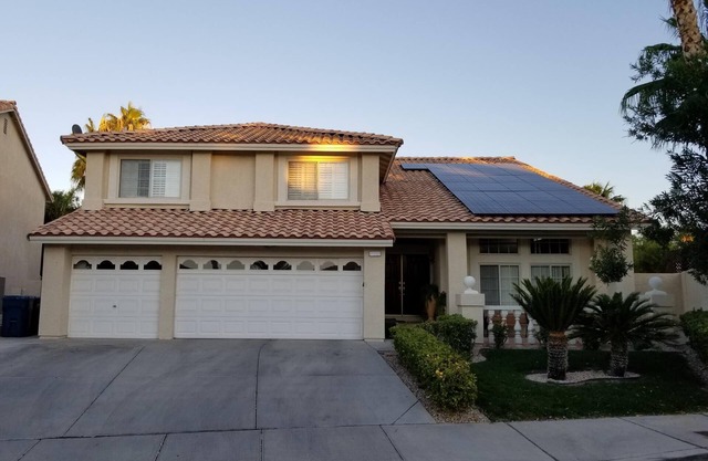Gorgeous Place, Clean, spacious and beautiful home near the strip