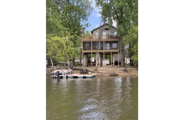 Gorgeous River Getaway