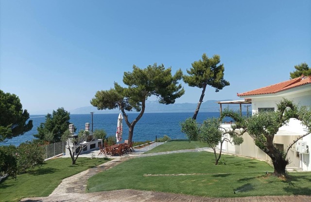 Gorgeous sea shore villa