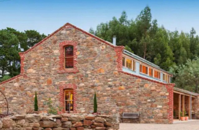Gorgeous Stone Barn in the Adelaide Hills