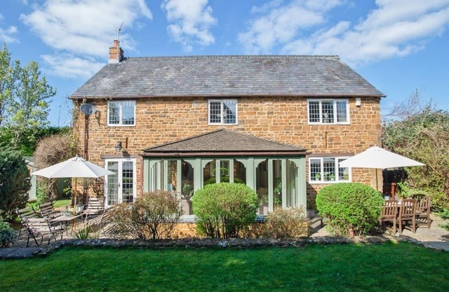 Gorgeous Village Barn, nr Banbury/Chipping Norton - Cotswolds, Oxfordshire
