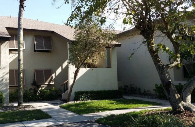 Gorgeous Water View Condo - Meadows Golf & Cc.