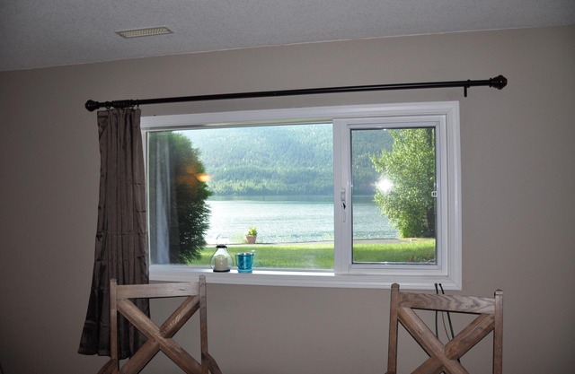 Gorgeous Waterfront Bliss!