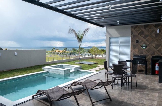 Graciosa House - Swimming Pool with Reservoir View - Riviera XIII