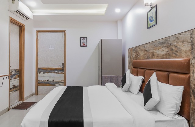 Gracious by Vishesh Hotels & Home Stay
