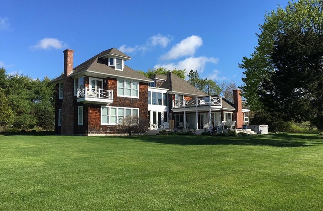 Gracious Mini-Estate 5 mins Westhampton