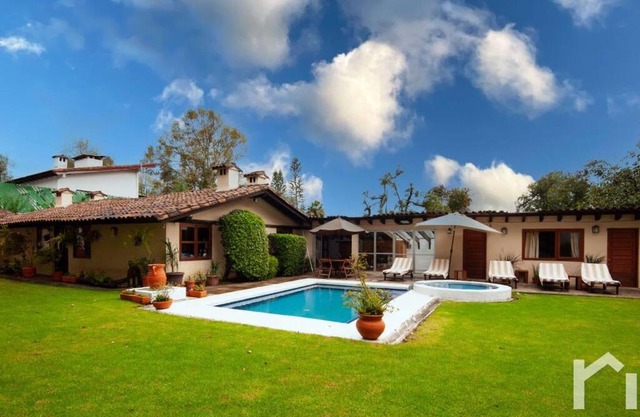 Gran Casa en Avándaro con Alberca