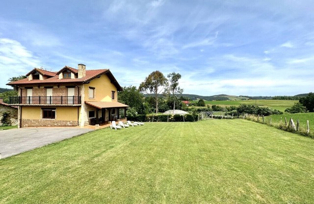 Gran villa con jardín - Villa El Quejigal 13800