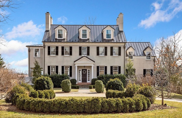 Grand 9BR Provenance Manor Ideal for Weddings & Gatherings