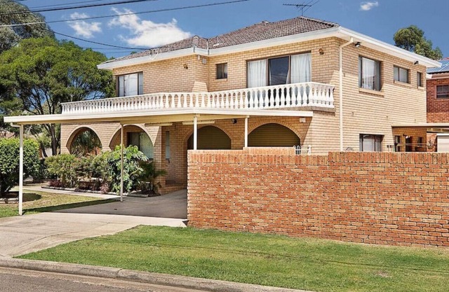 Grand Family Group Holiday House Free Parking